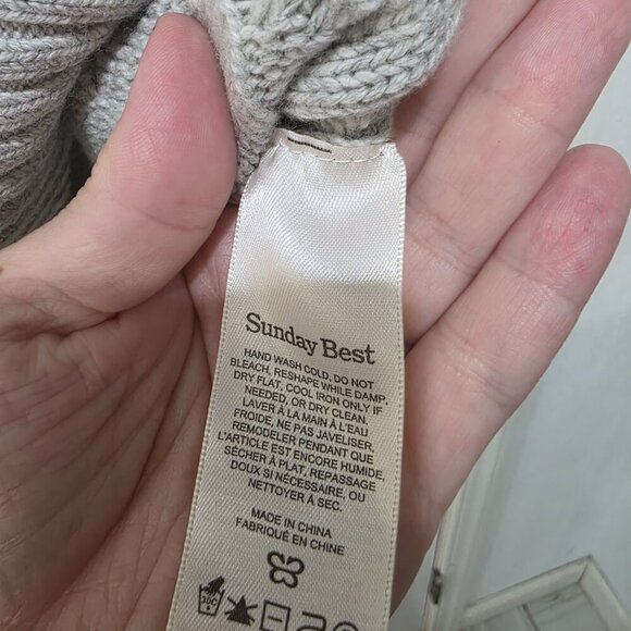 Sunday Best Grey Cable Knit Sweater Vest Women’s Large - Picture 7 of 11